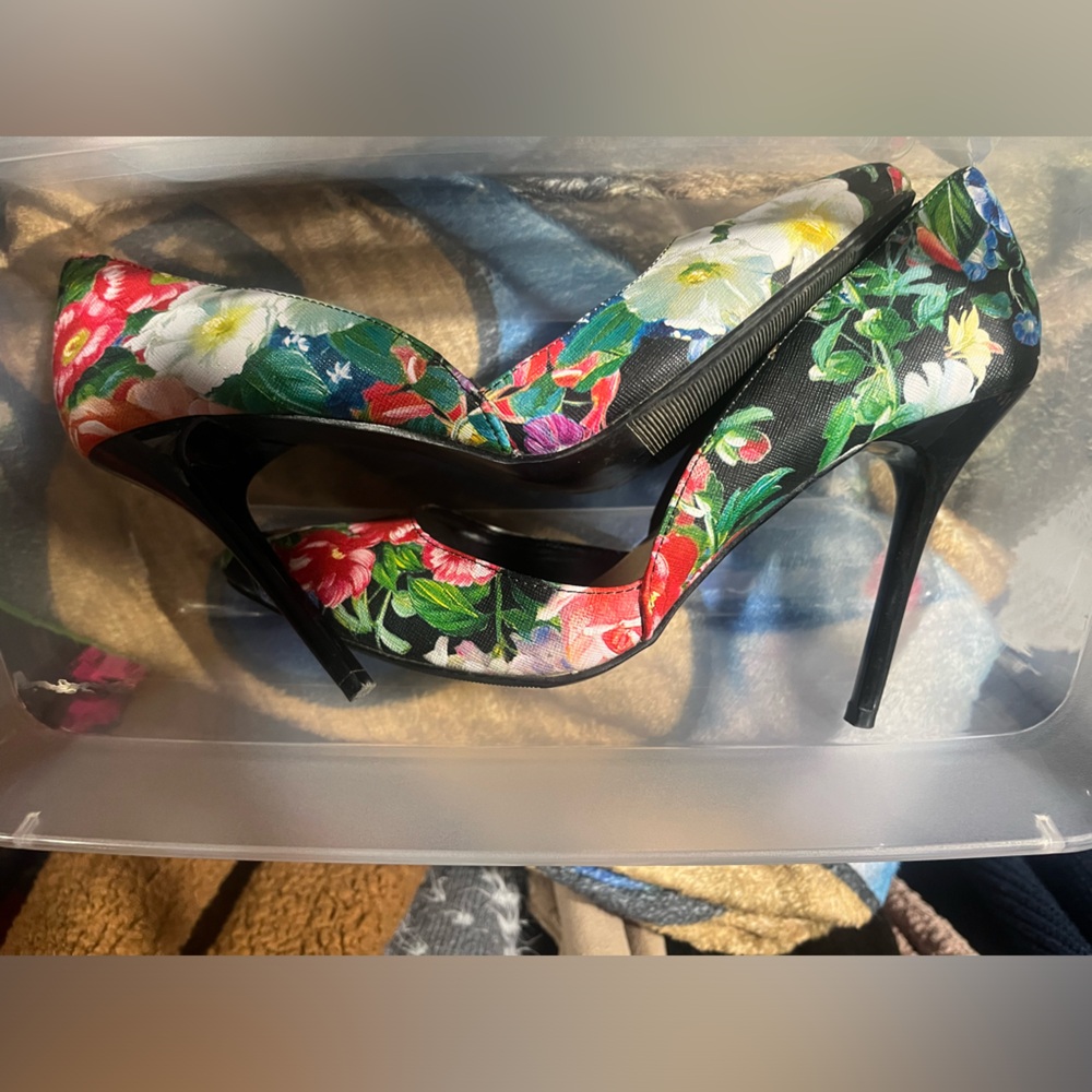 Floral stilettos